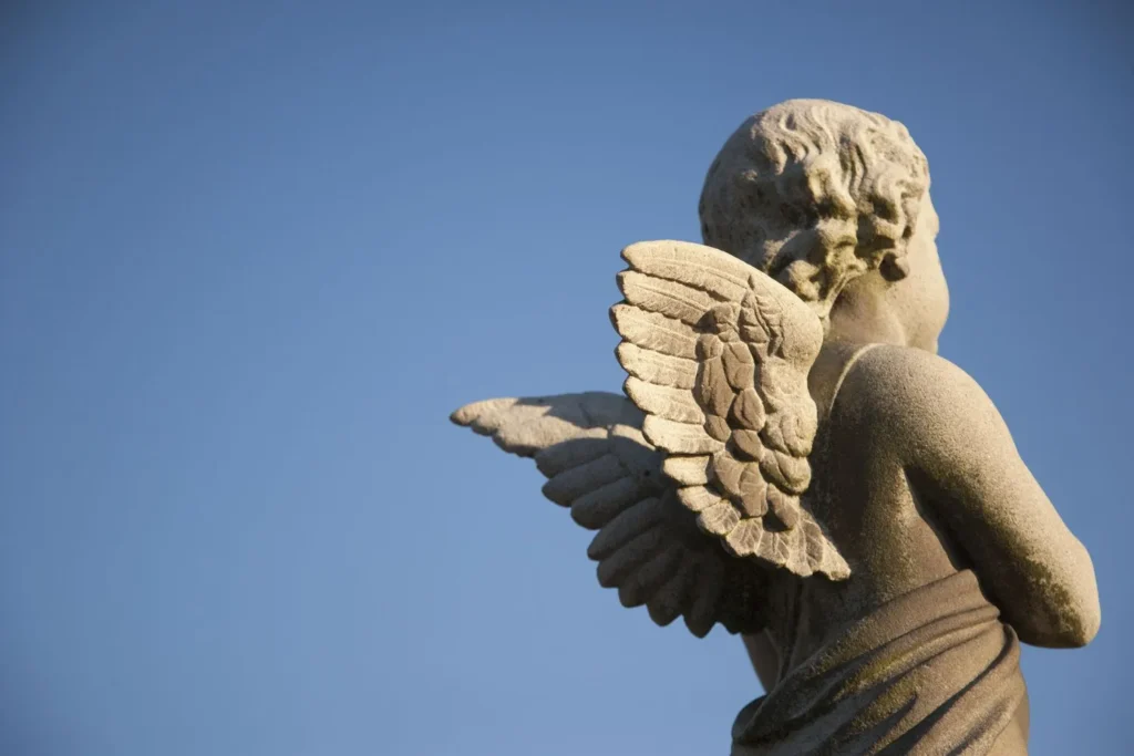Signs Your Guardian Angel Is Trying to Contact You